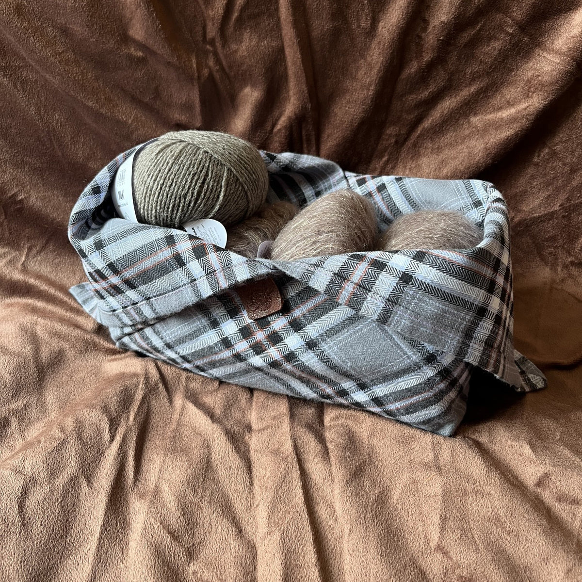 Bento Bag Gray Tartan Flanel