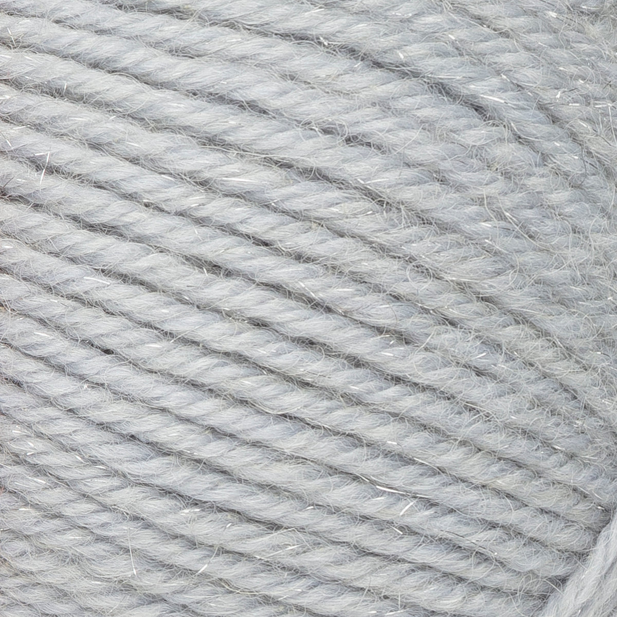 7 Veljesta Joulu – 4201 Silver Veil – knitted swatch